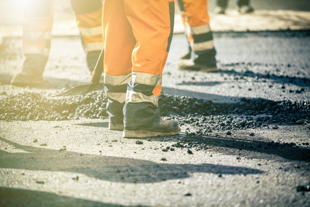 Why is Los Angeles Painting their Streets White?